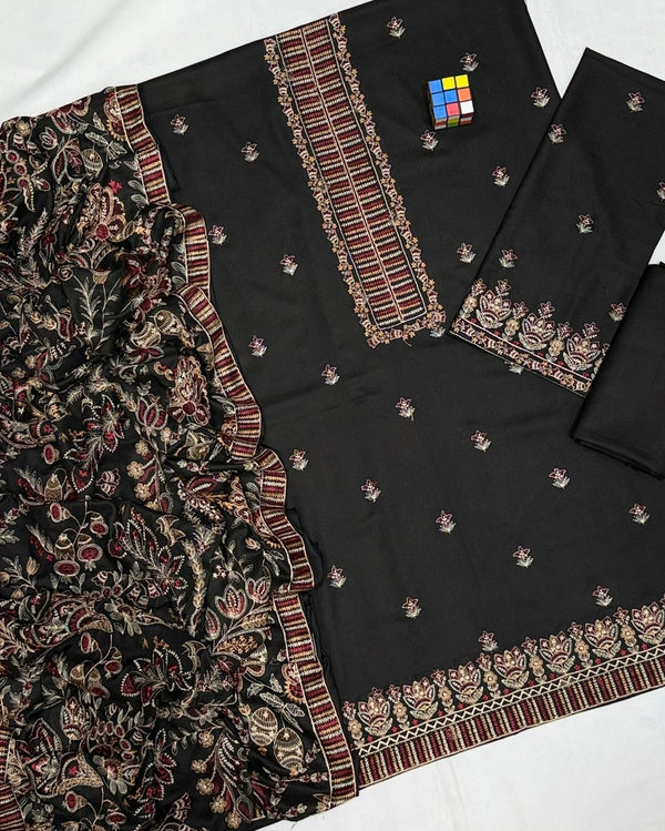BAREEZE Luxury Embroidered Dhanak wool 3 PIECE BIK5090