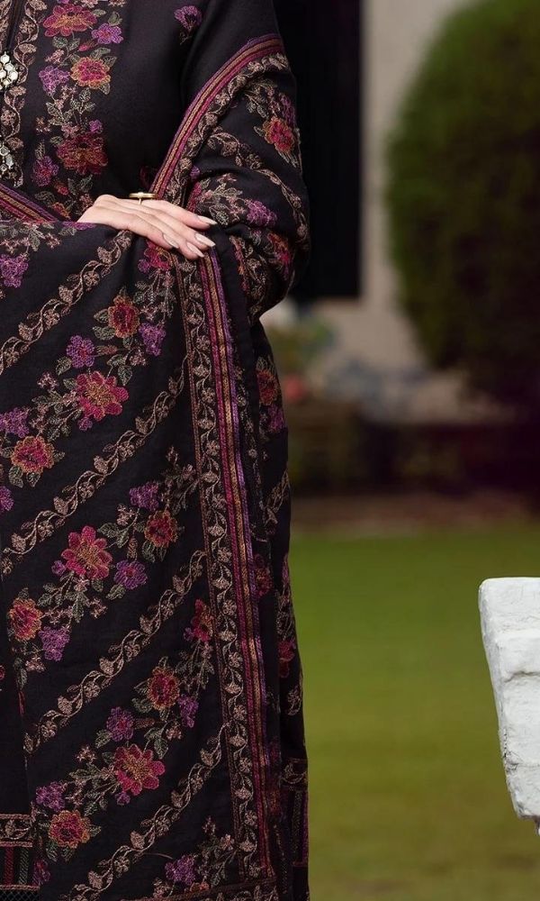 BAREEZE Luxury Heavy Embroidered 3 Piece KJ