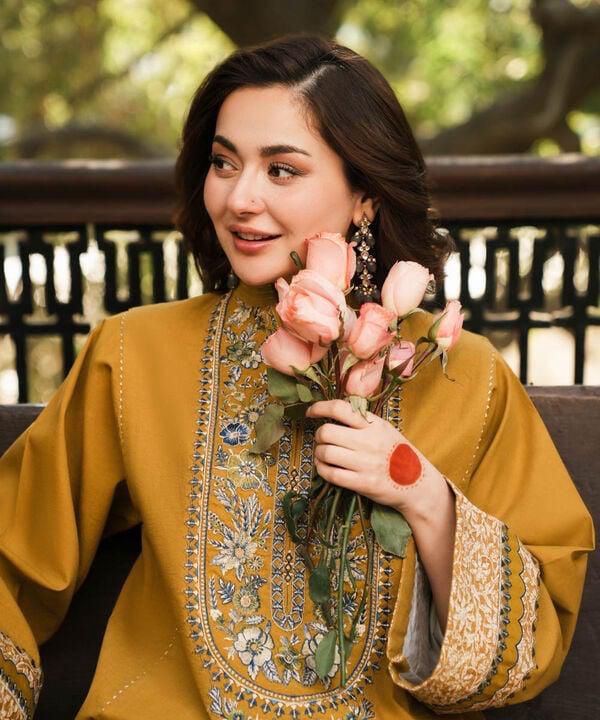 ZARA SHAHJAHAN Luxury Heavy Embroidered Dhanak Wool 3 PIECE BIK5058
